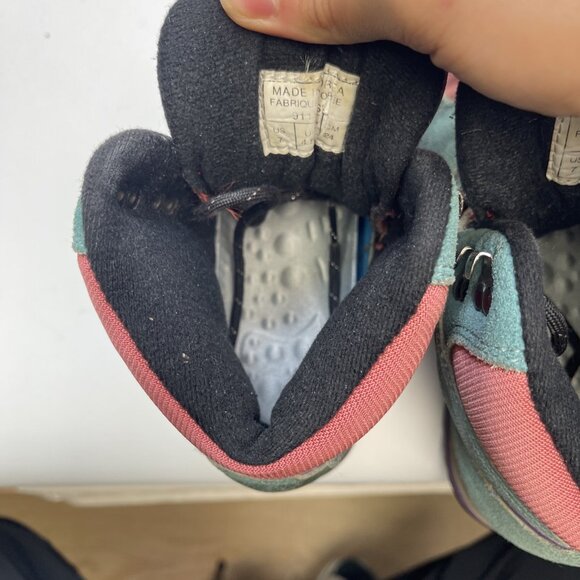 Vintage 1991 Nike Hiking Boots Trail Shoes Red / Purple Green / Wom Sz7 US Read - Picture 13 of 16